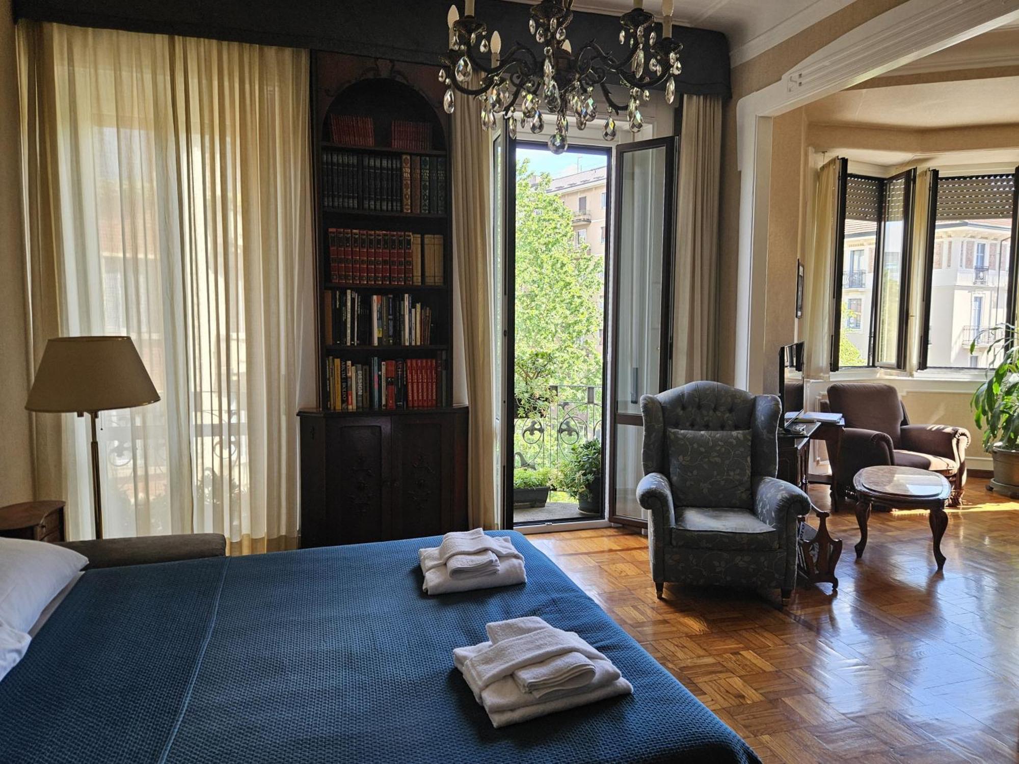 Homegallery - Elegante Appartamento Milanese Exteriér fotografie